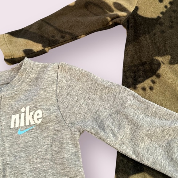 Nike Baby Set Of Three Footies - Gray, Camouflage, and Cream Size 6 Months - Picture 7 of 14